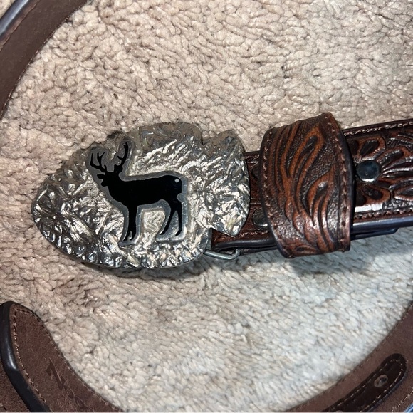 Nocona Belt Co Engraved Leather Western Belt with Deer Buckle Size 42 - Picture 6 of 7